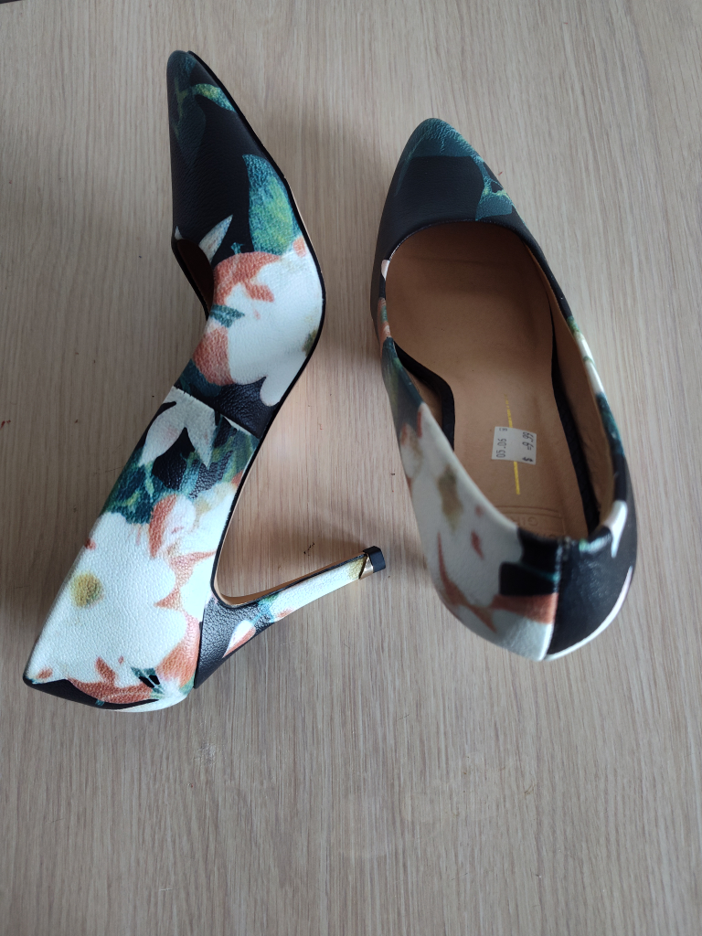 Floral Patterned High Heels - photo 4