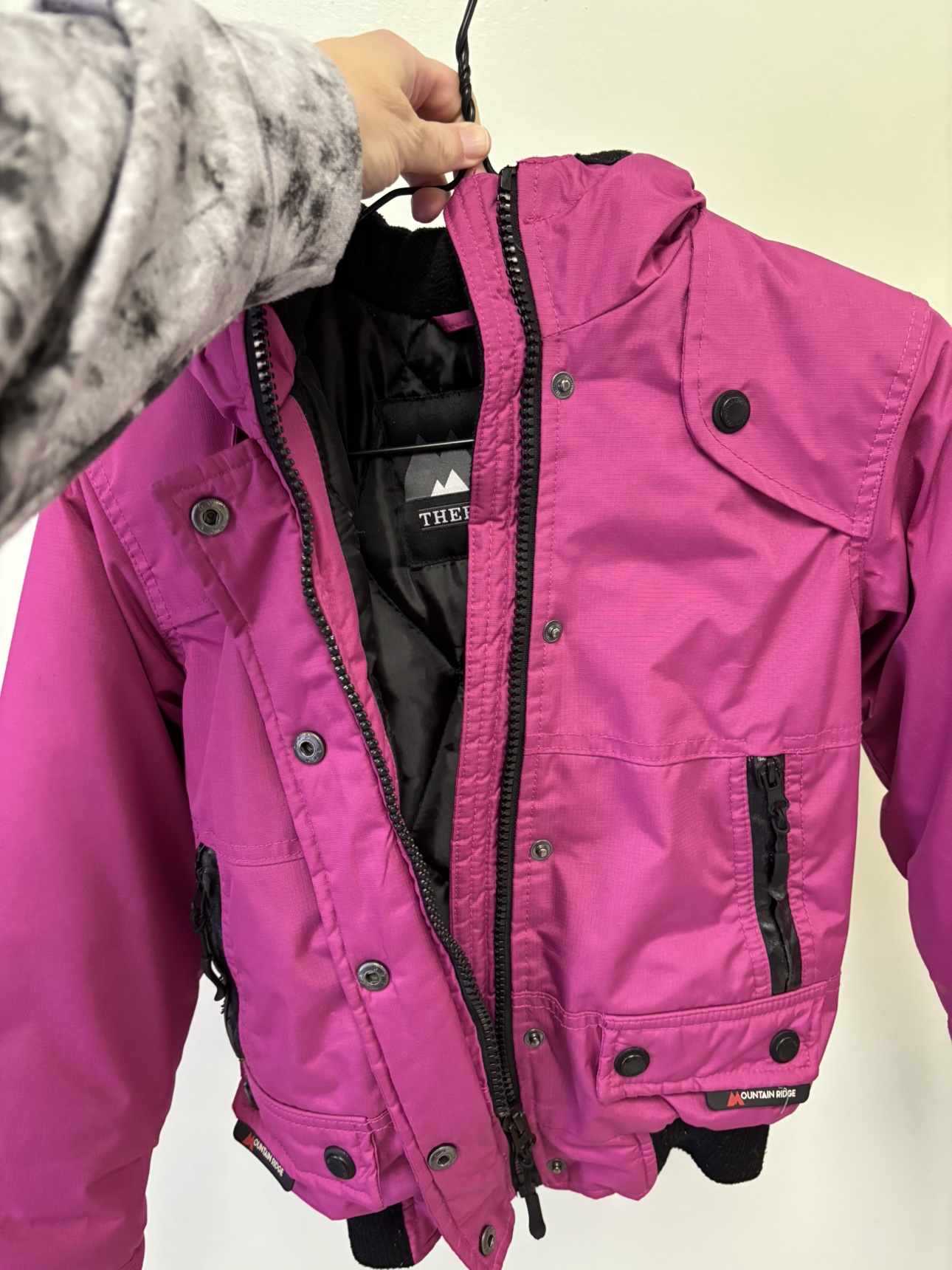 Mountain Ridge Thermal Gear Winter Jacket