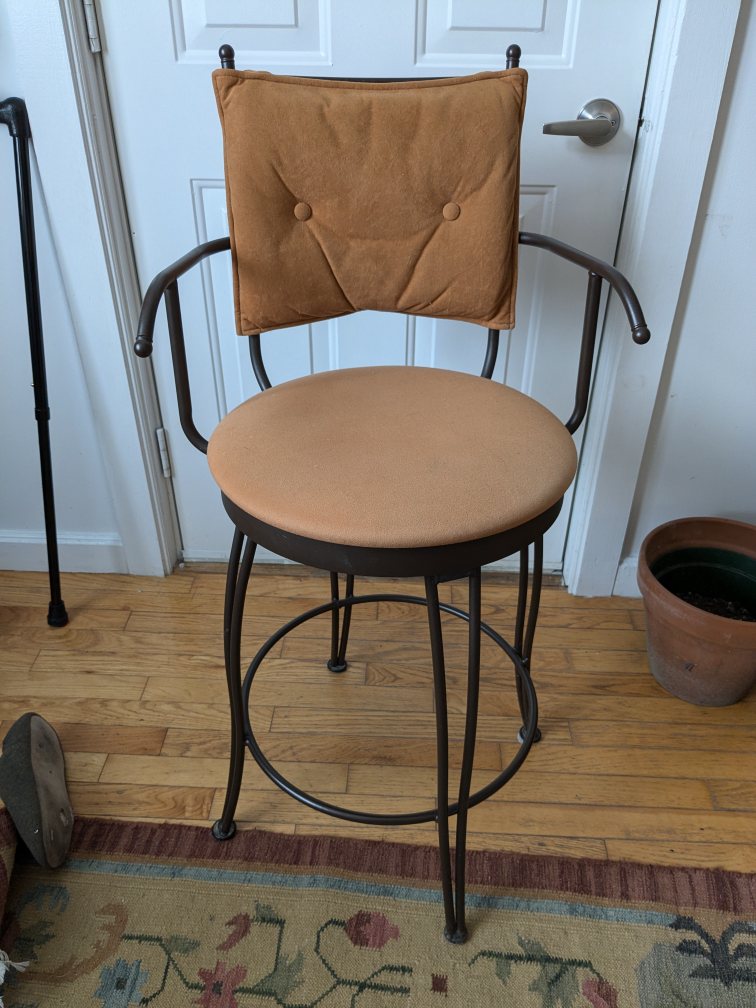 Swivel Bar Stools - photo 2