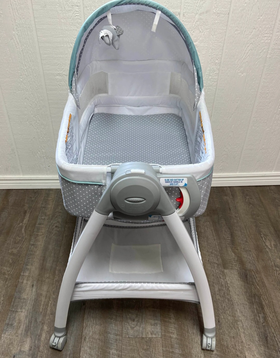Baby Bassinet with Canopy and Storage Shelf 🥕 - photo 2