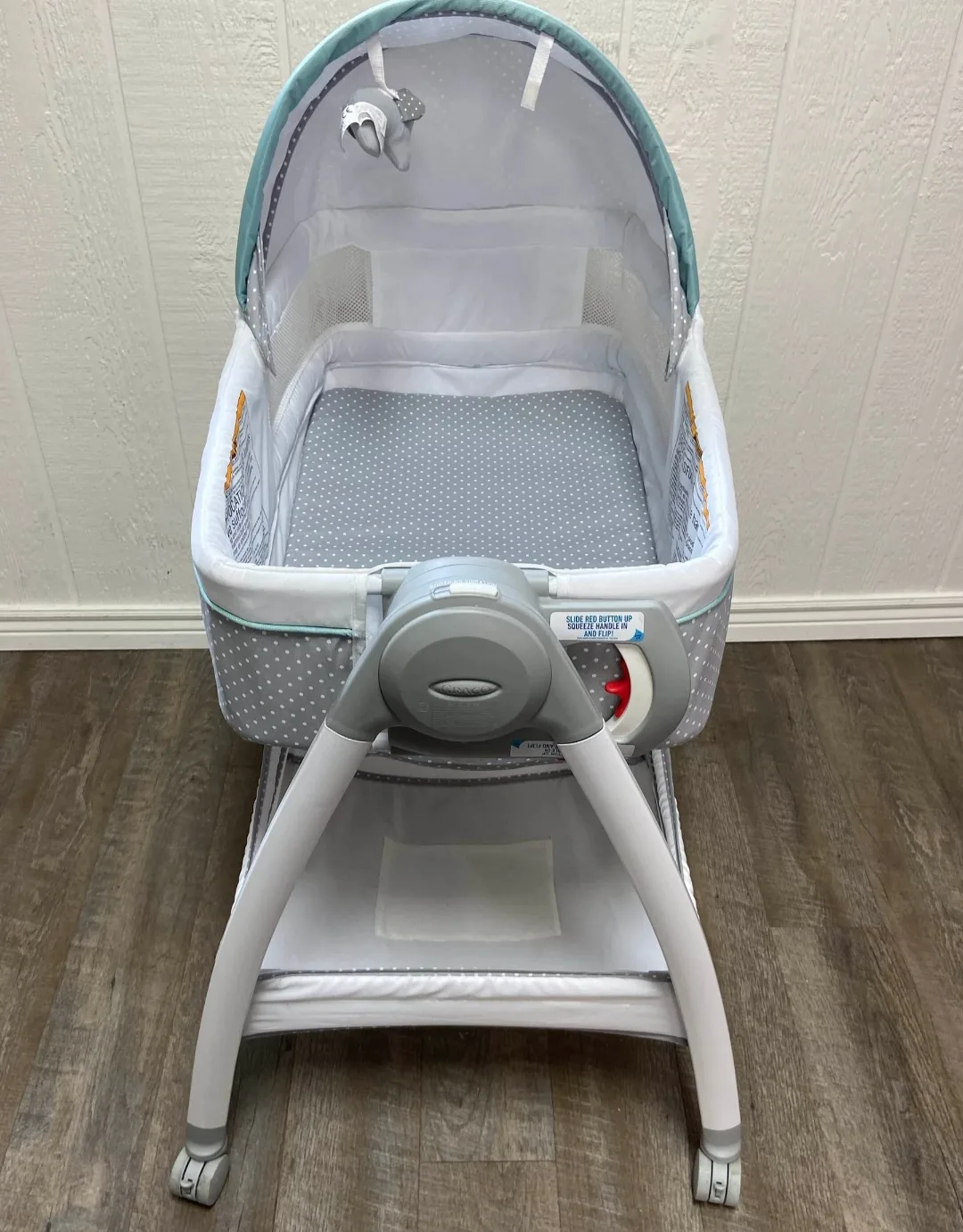 Baby Bassinet with Canopy and Storage Shelf 🥕 image indicator(2)