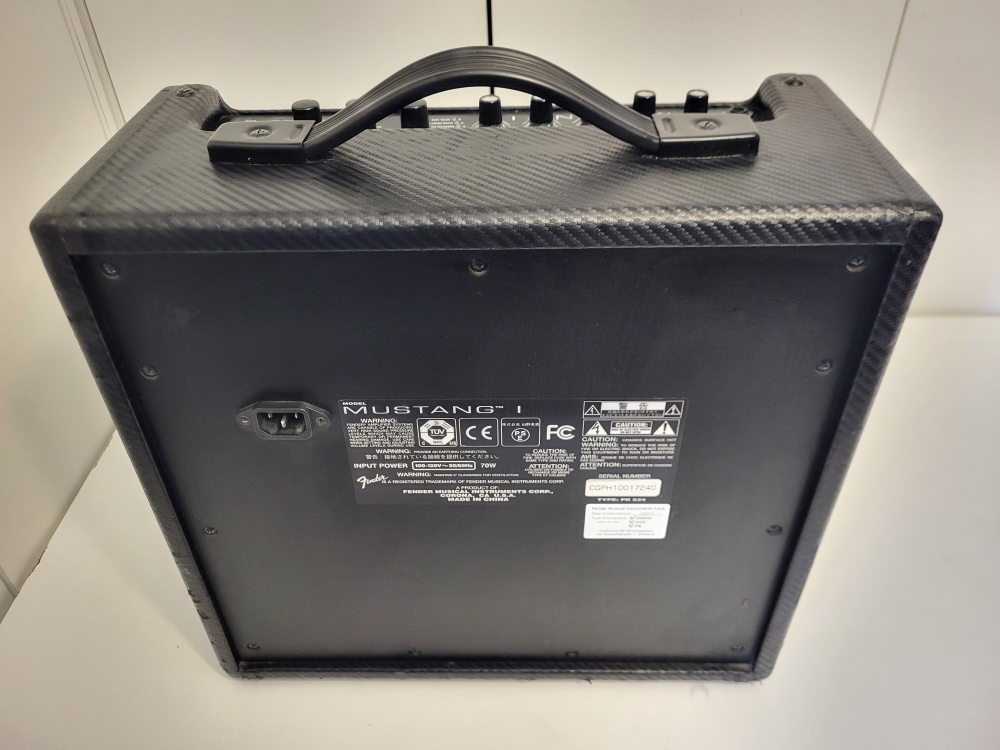 Fender Mustang I:  Electric Guitar Amplifier - photo 3