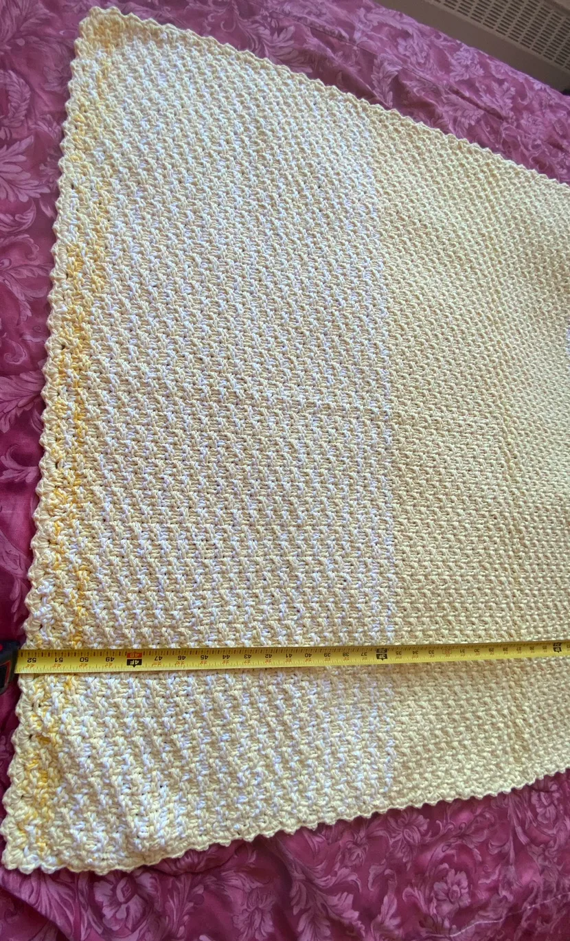 Crocheted Baby Blanket image indicator(4)