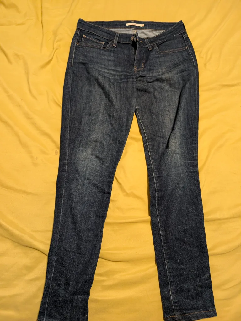 Levi's 711 Skinny Jeans thumbnail