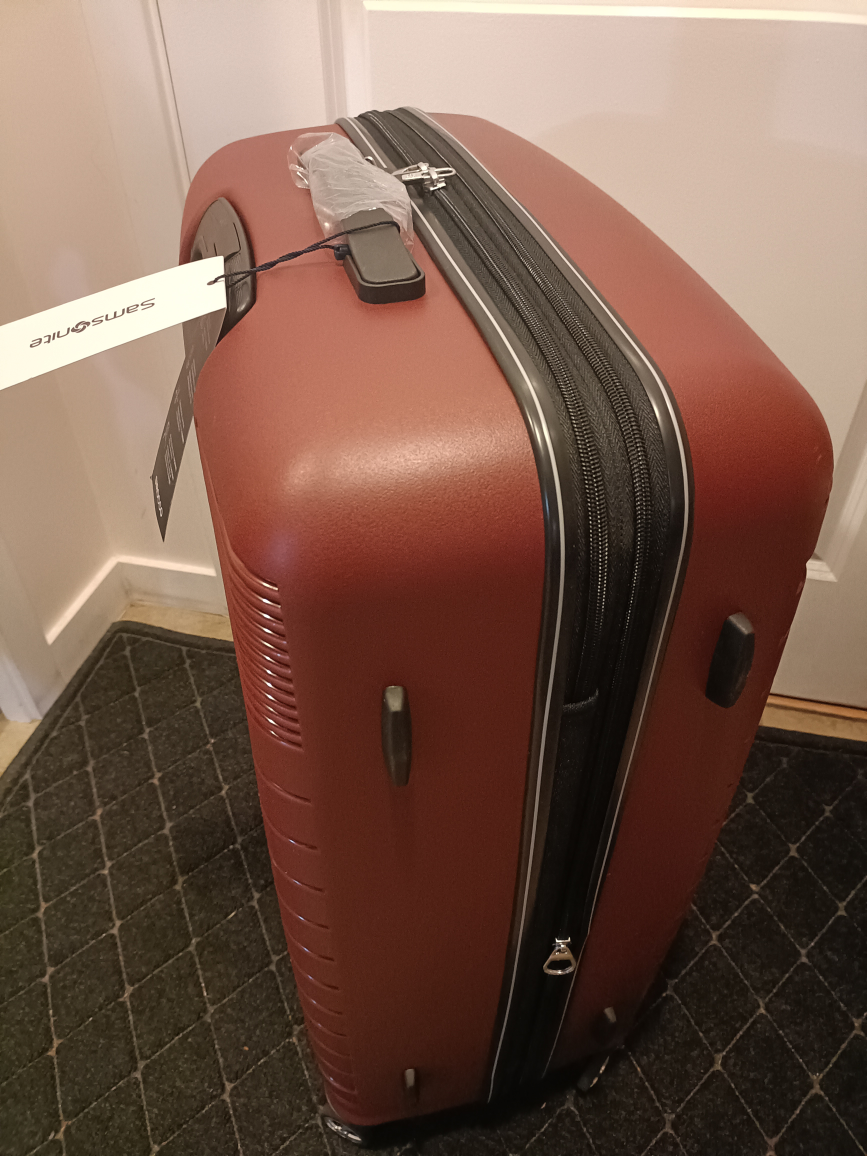 BRAND NEW: Samsonite Sirocco Spinner Large Expandable Luggage