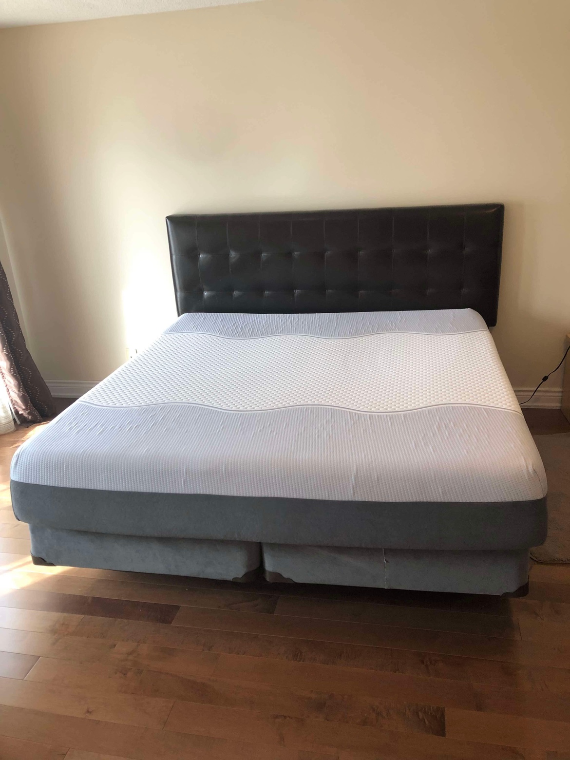 Sealy Posturepedic ProGel Mattress with king bed