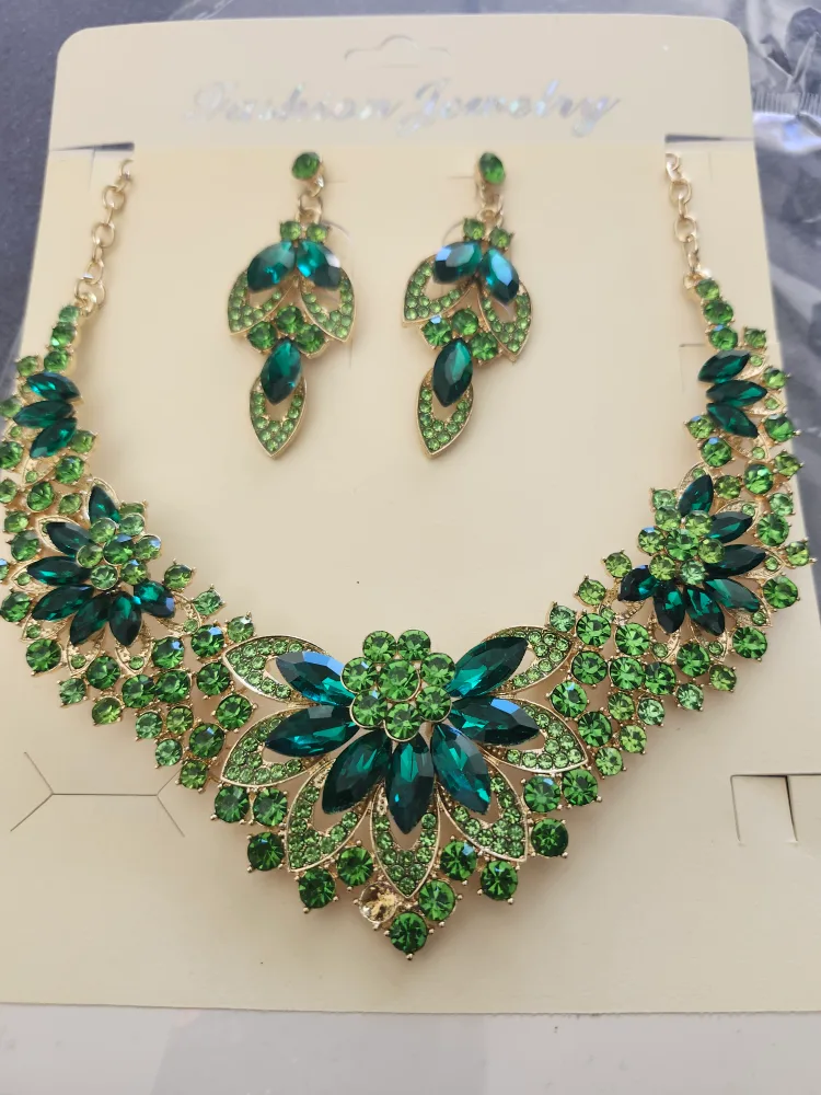 Emerald Green Crystal Statement Necklace and Earrings Set
