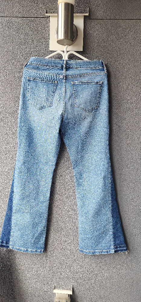 Gap 70s Flare High Rise Jeans - Size 30R - photo 4