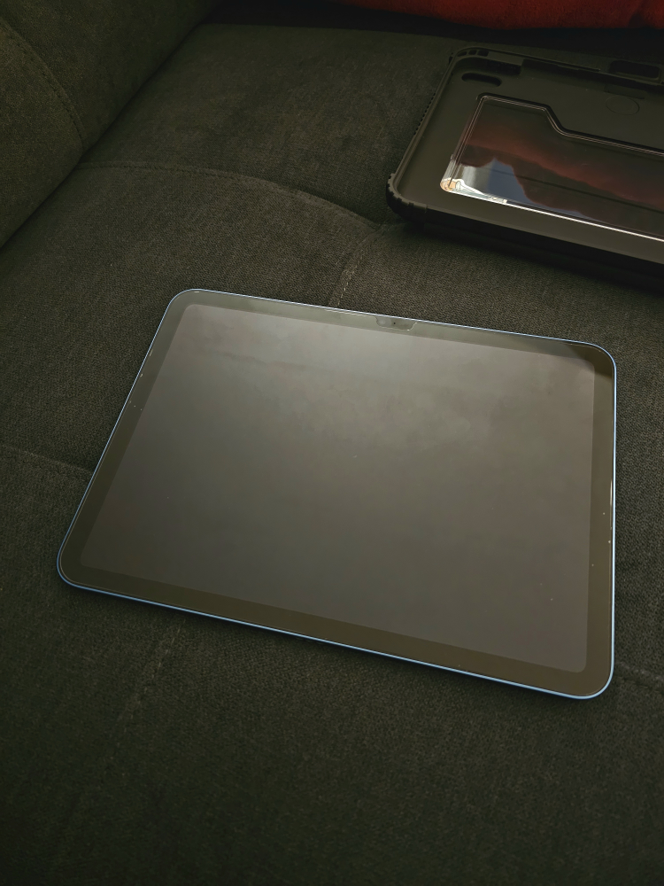 iPad (10th Generation) 64GB, Blue - photo 3