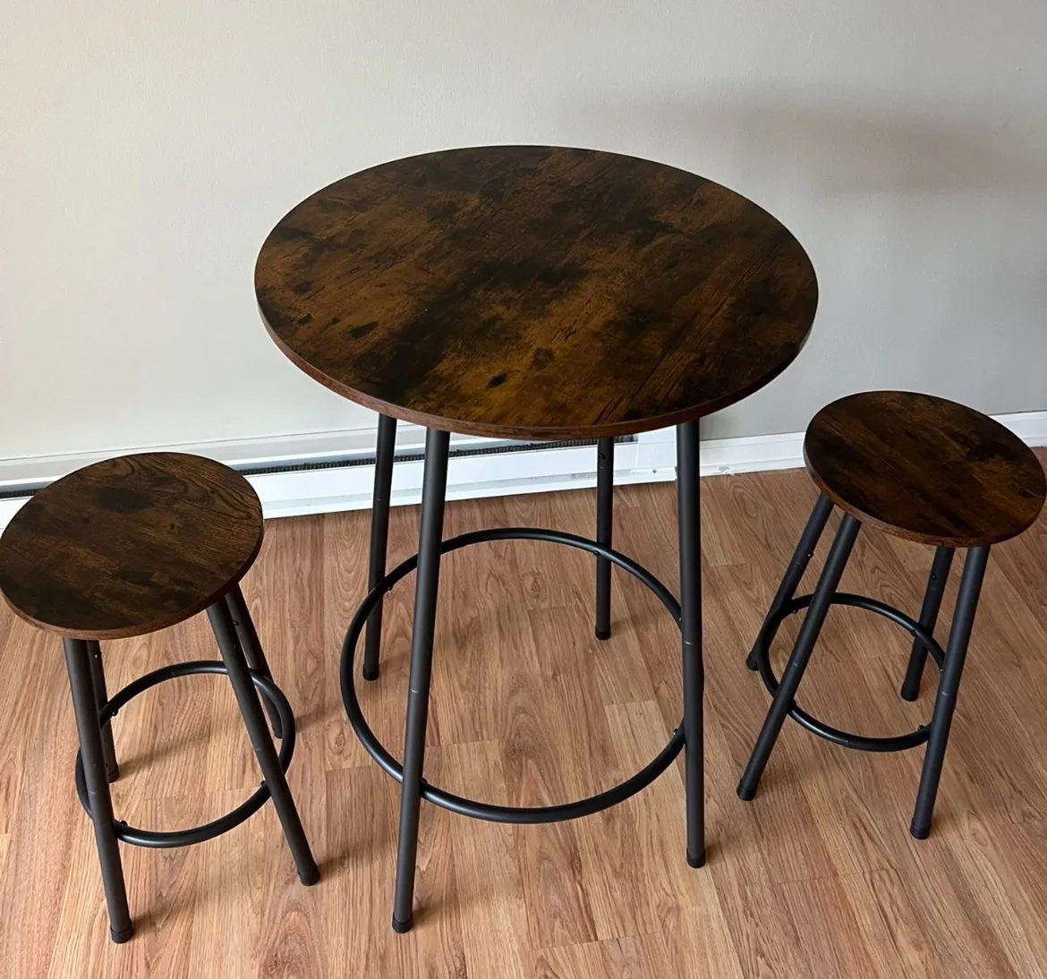 Small Round Table with Two Stools 🥕 thumbnail