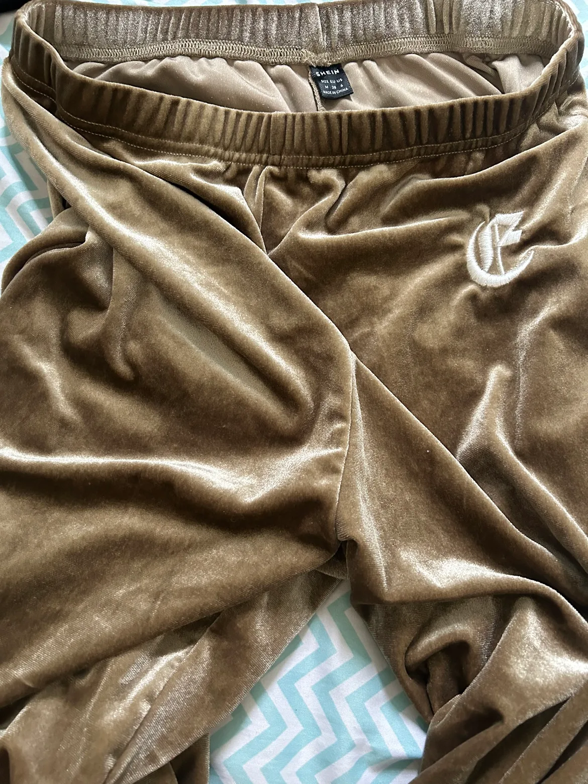 SHEIN Velvet & Corduroy Pants Bundle image indicator(2)