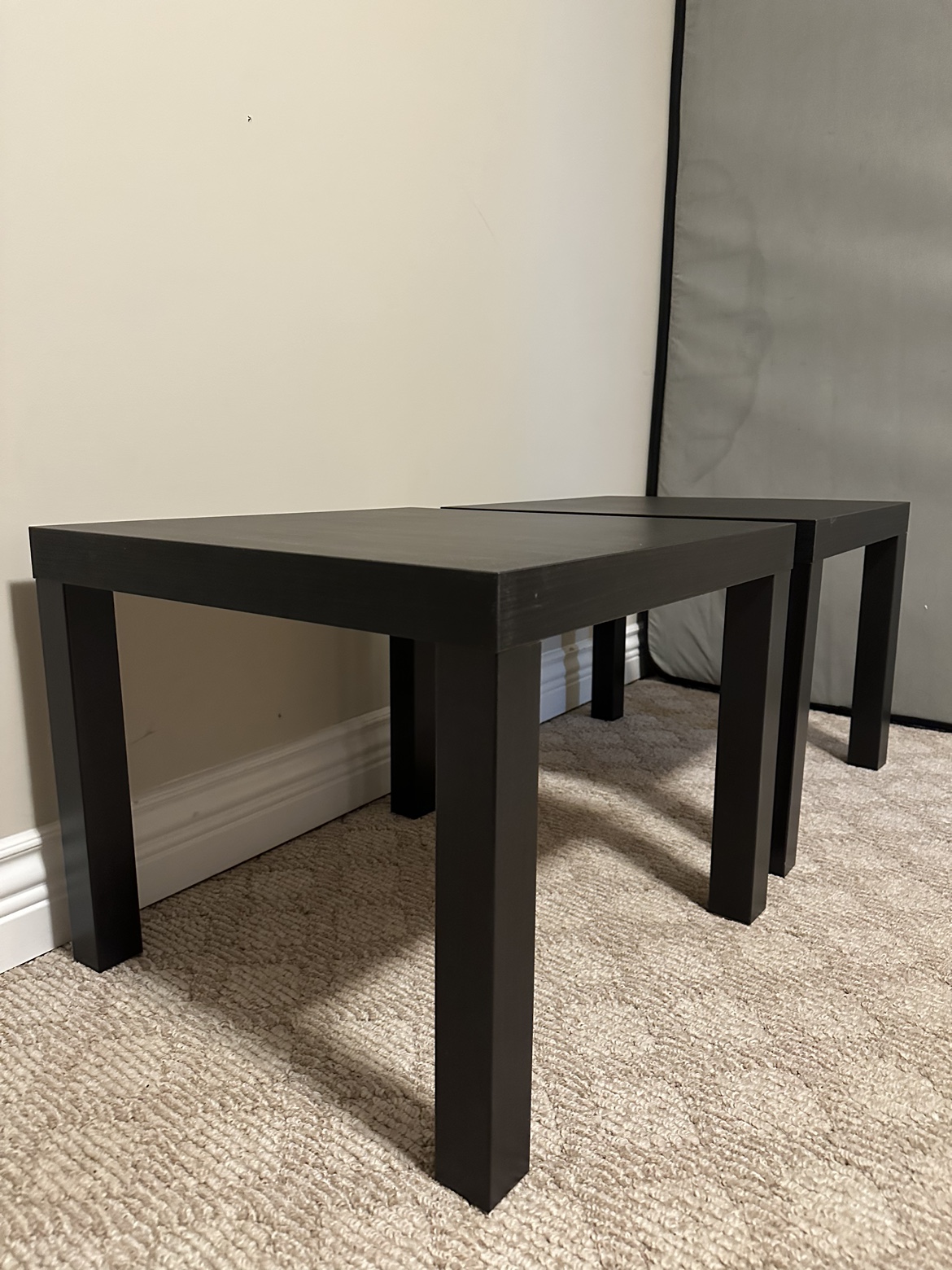 Pair of End Tables - photo 4