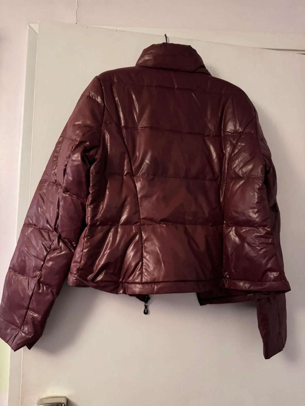 Danier Burgundy Puffer Jacket image indicator(2)