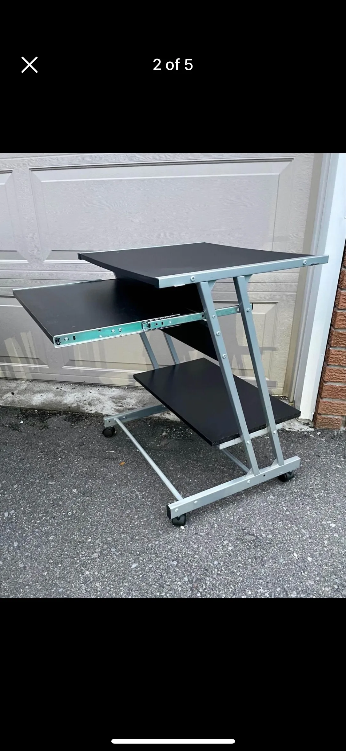 Black Computer Desk on Wheels image indicator(2)