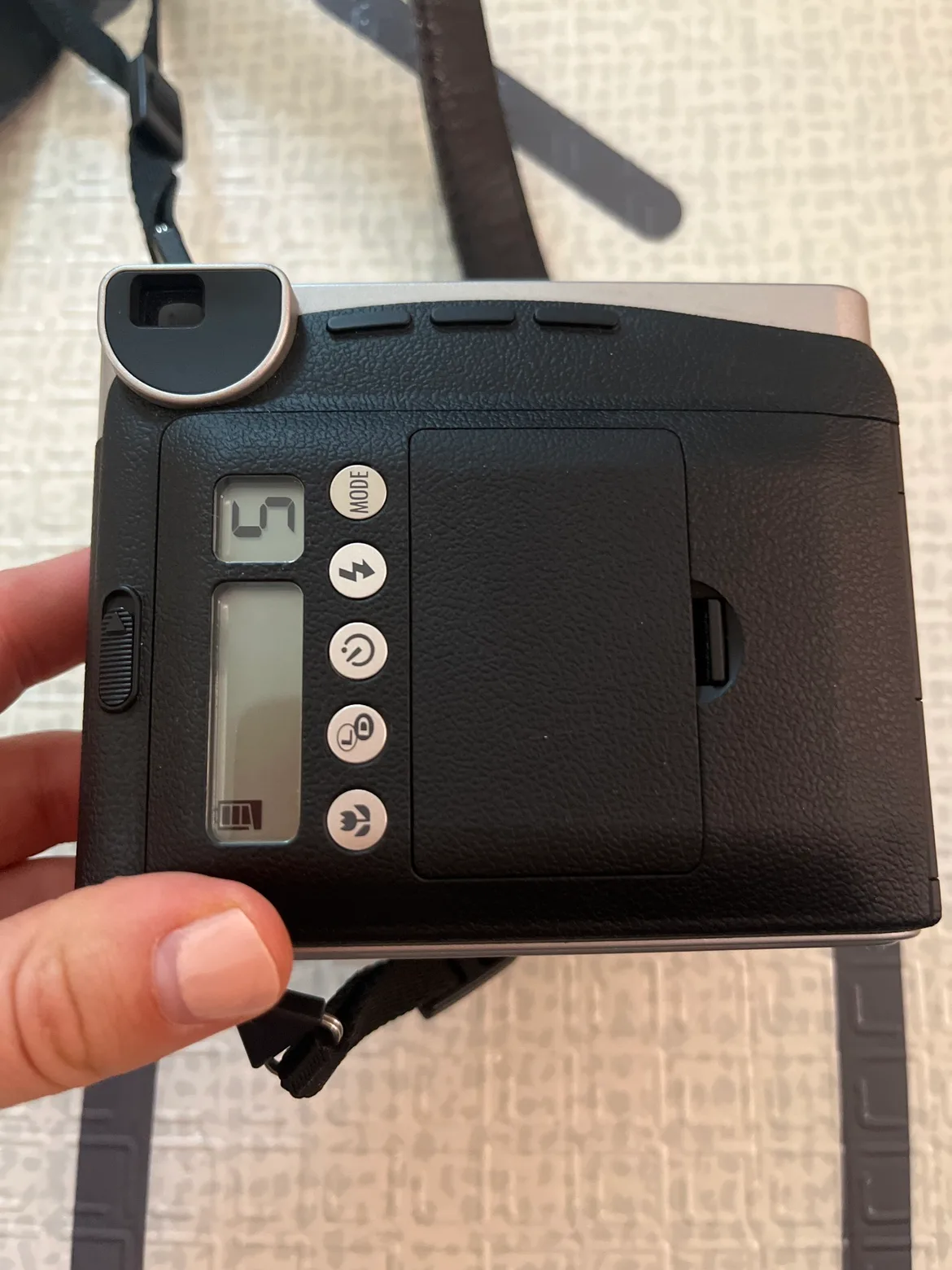 Fujifilm Instax Mini 90 Neo Classic Camera image indicator(4)