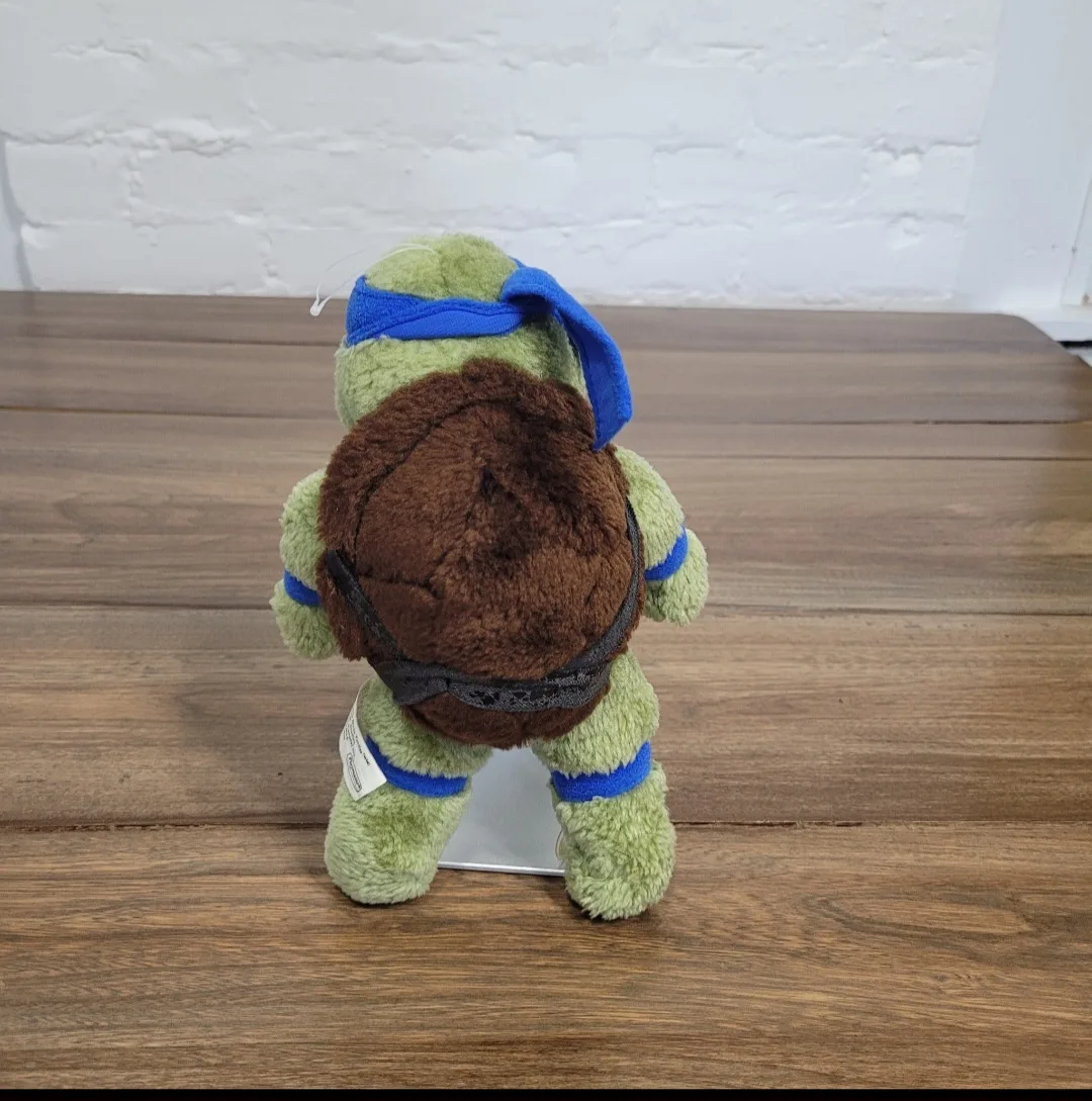 Teenage Mutant Ninja Turtles Leonardo Plush Toy image indicator(2)