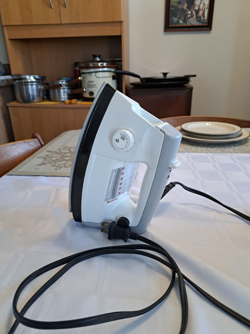 Proctor Silex Electronic Iron - photo 2