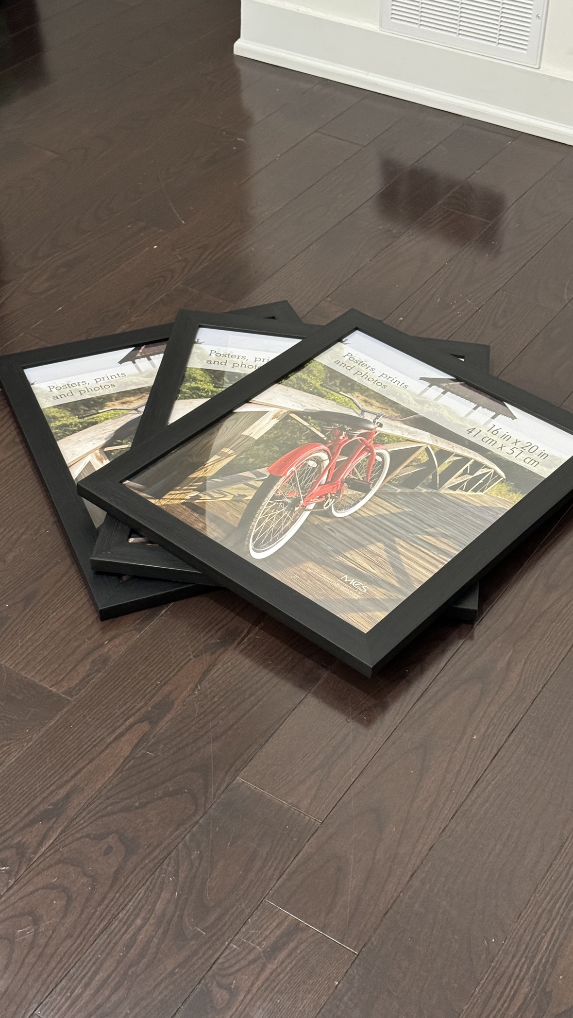 3 Black Picture Frames - photo 2
