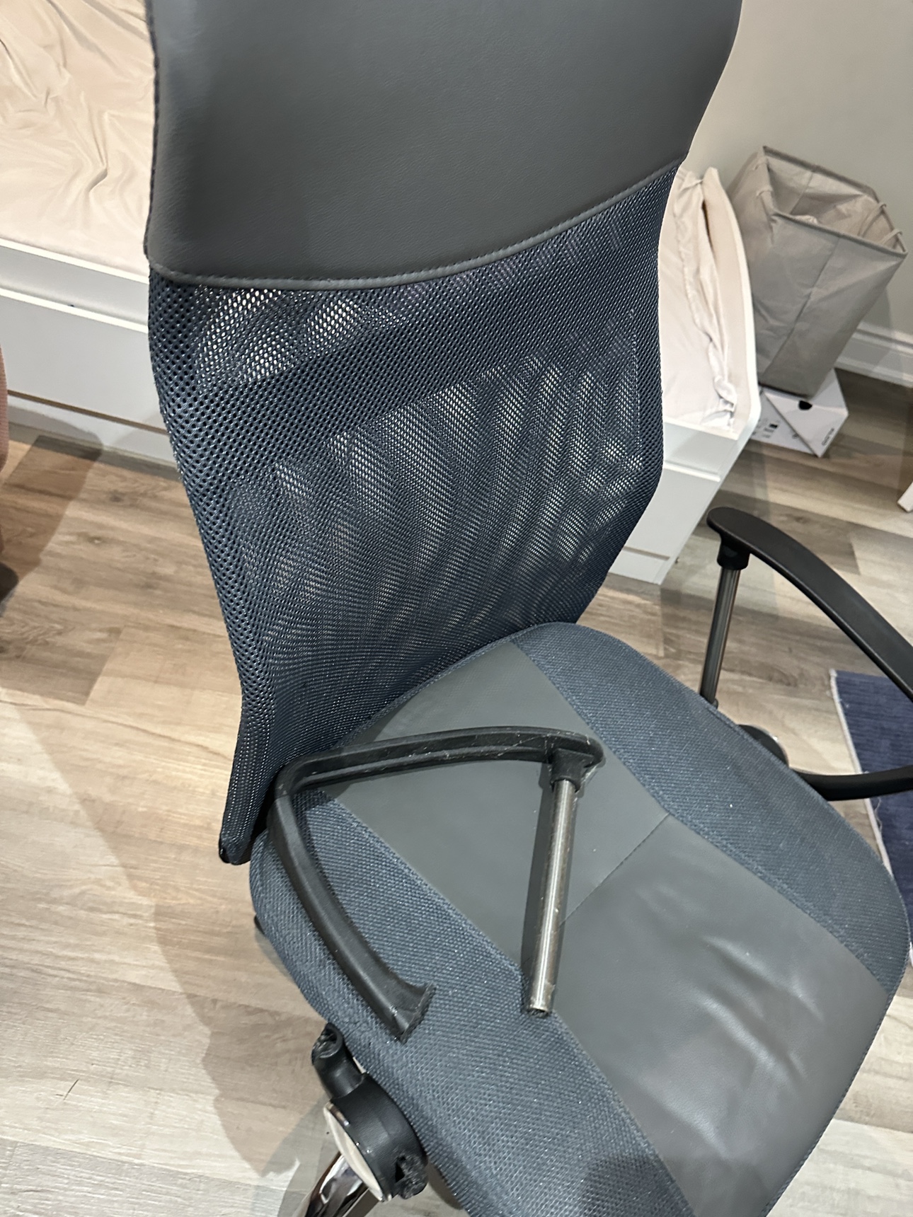 Office Chair with Mesh Back