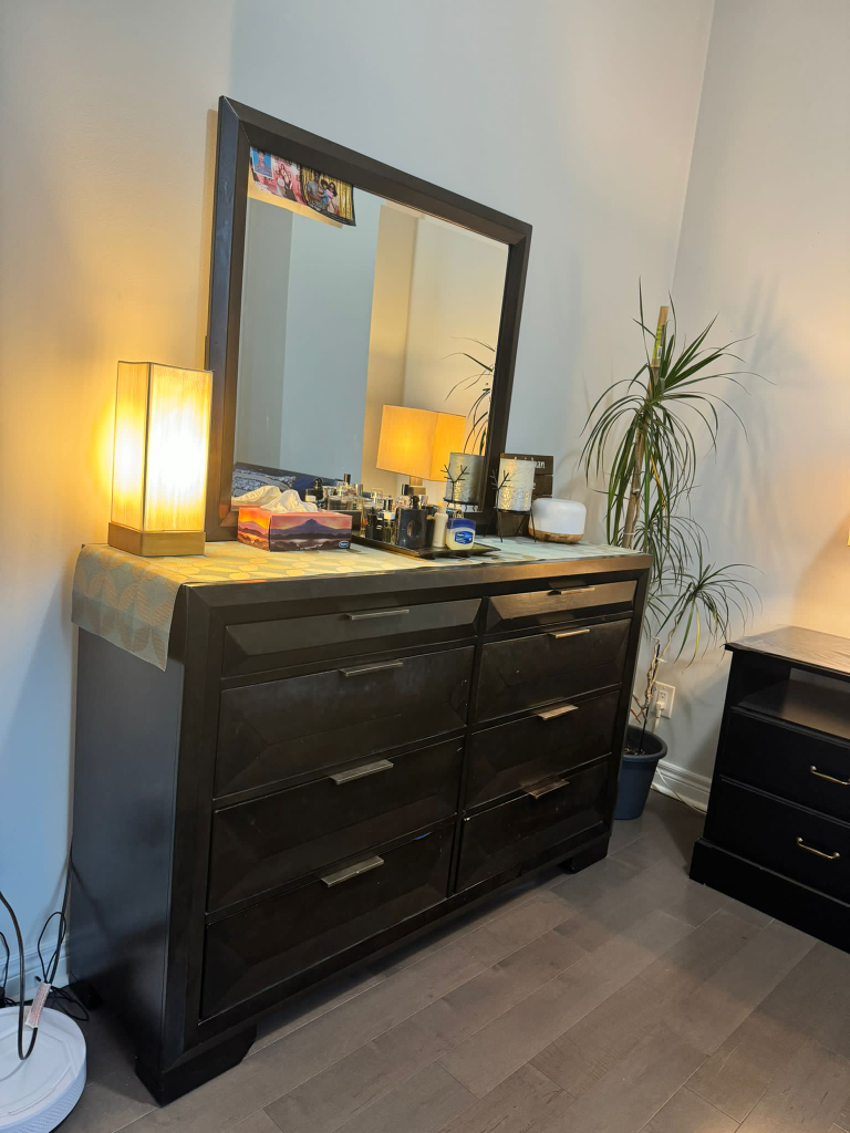 Complete Bedroom Set (Italian Wood) - Moving Out Sale! - photo 3
