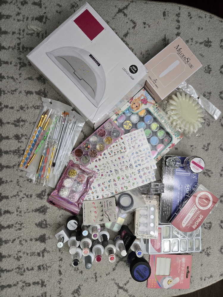 Nail Art Kit with UV Lamp