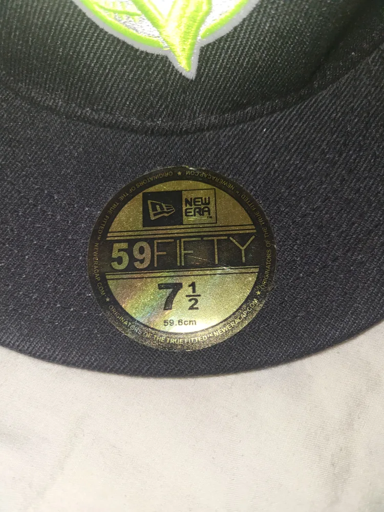7½ New Era 59 Fifty Fitted: Neon Yellow Blue Jays Cap image indicator(5)
