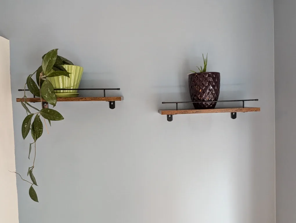 Set of 2 Floating Shelves thumbnail