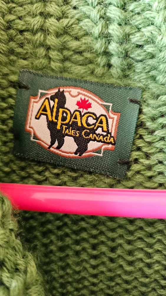 ALPACA WOOL TURTLENECK SWEATER WITH MATCHING SCARF AND GLOVES image indicator(3)