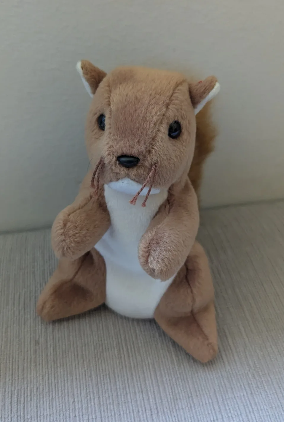 🥕 Ty Beanie Baby - Nuts the Squirrel 🥕 thumbnail