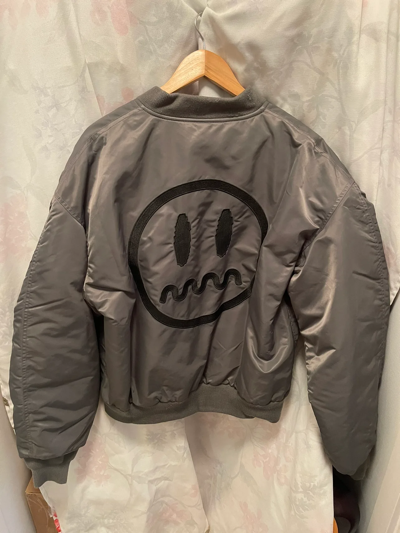 Grey Bomber Jacket XL image indicator(3)