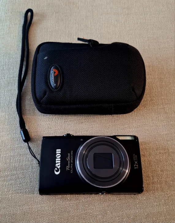 Canon PowerShot Elph 350 HS Camera with Case thumbnail
