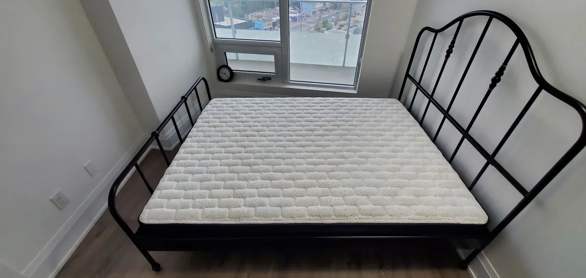 Sleep Country Mattress (Orthopaedic and No Spring) image indicator(9)