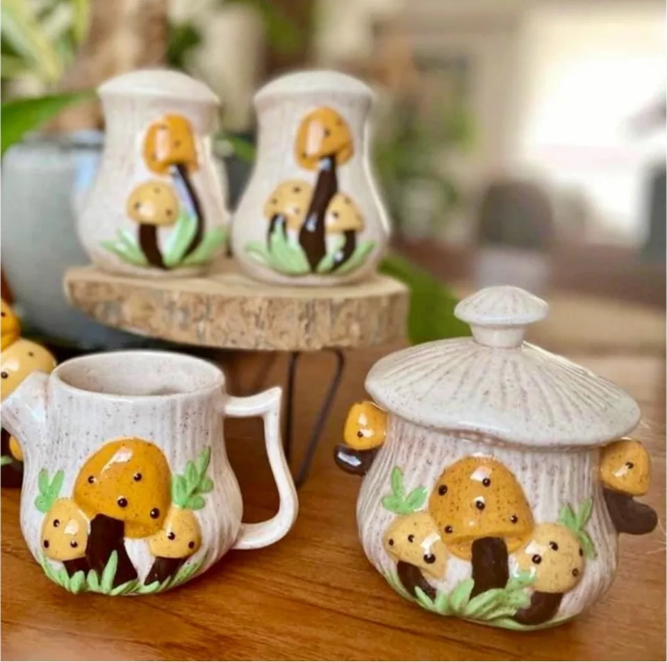 Vintage Mushroom Kitchen Set image indicator(4)