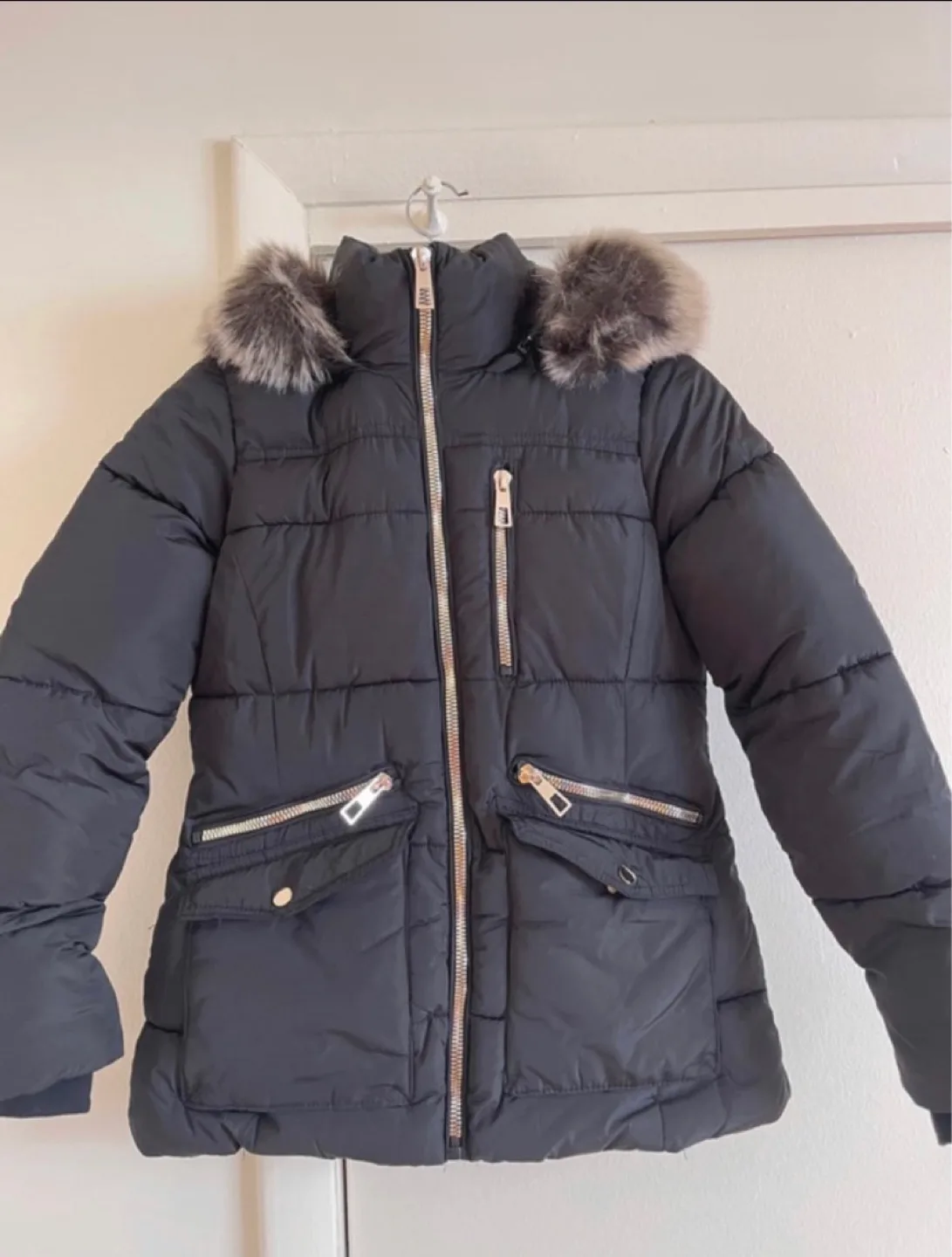 Black Puffer Jacket with Faux Fur Hood image indicator(2)