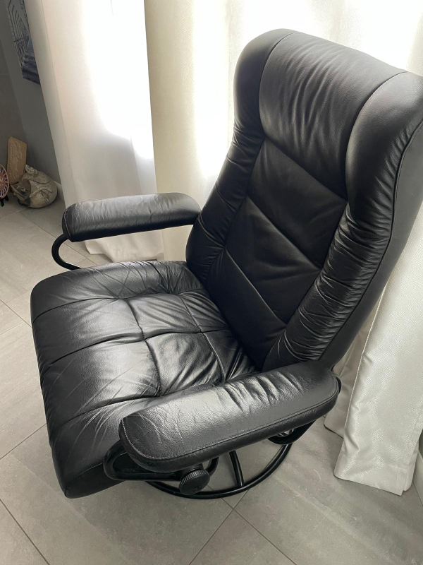 Recliner Chair and Ottoman - photo 2