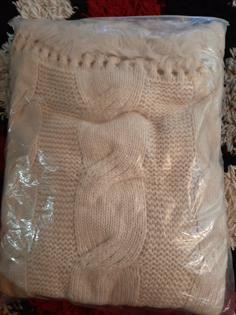 Cream Cable Knit Poncho with Faux Fur Trim - photo 3
