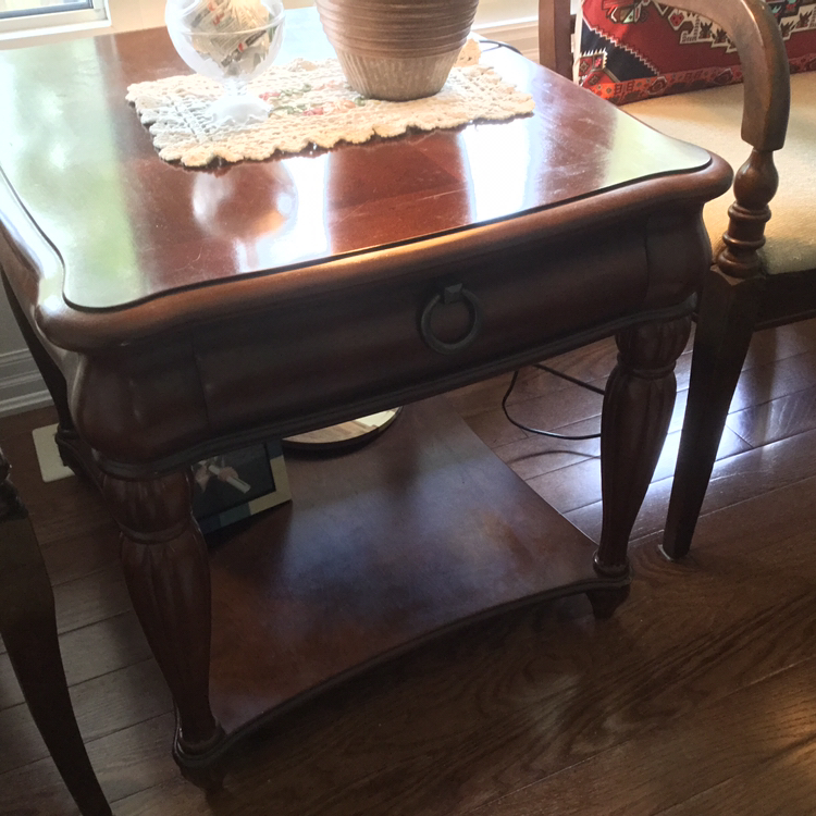 Set of 2 chairs & a table - photo 4