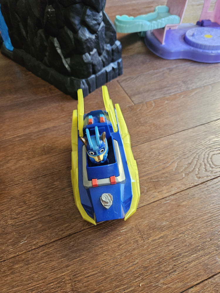 Large Toy Lot - photo 2