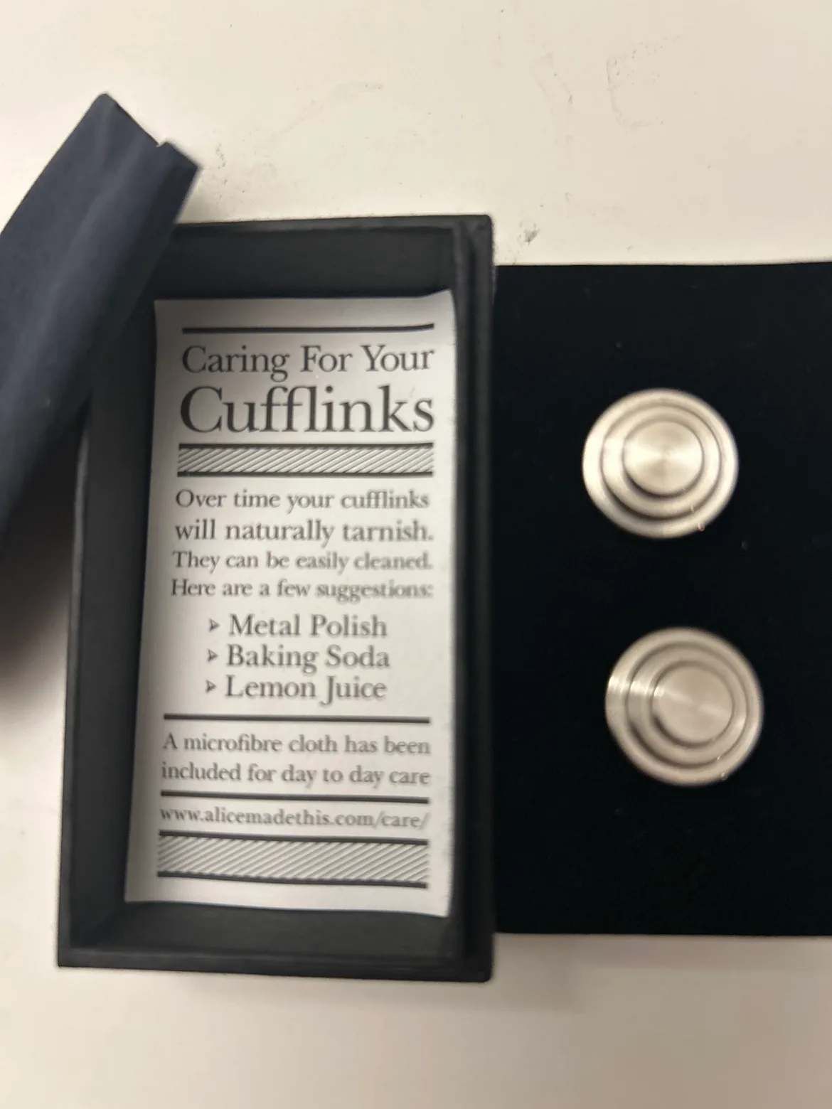 Cufflinks image indicator(3)