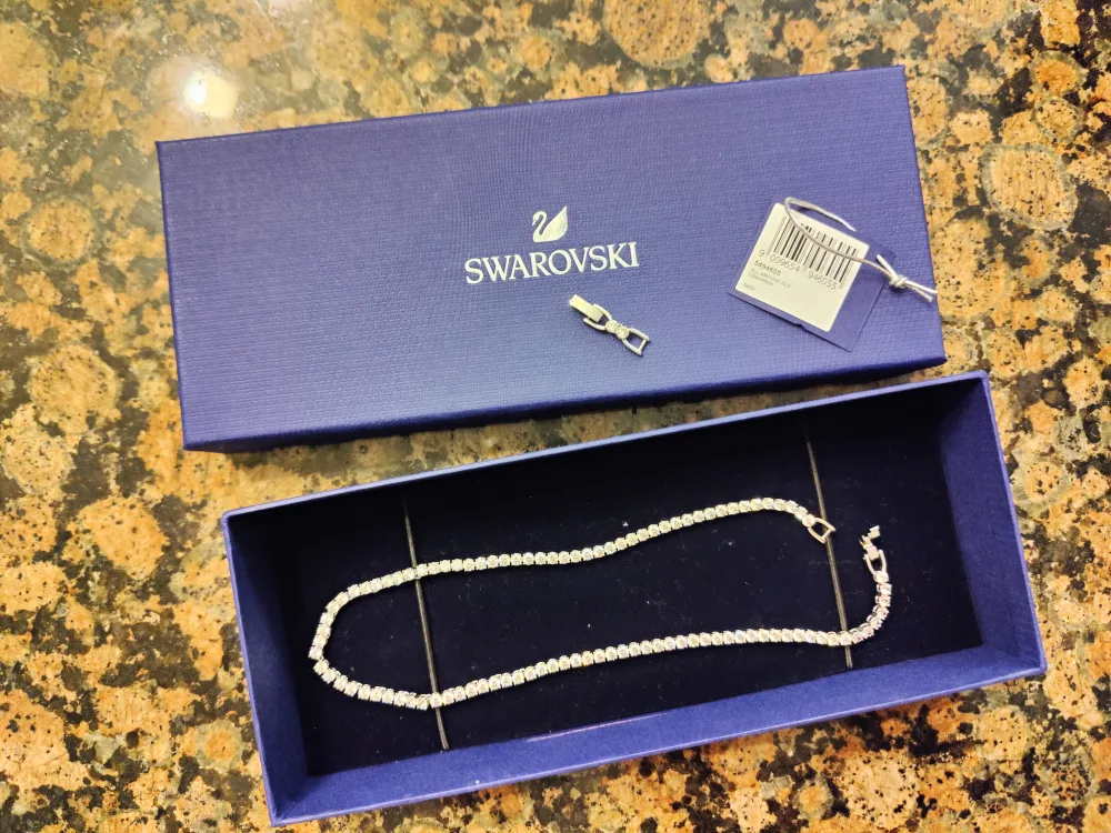 SWAROVSKI Matrix Tennis Necklace image indicator(2)