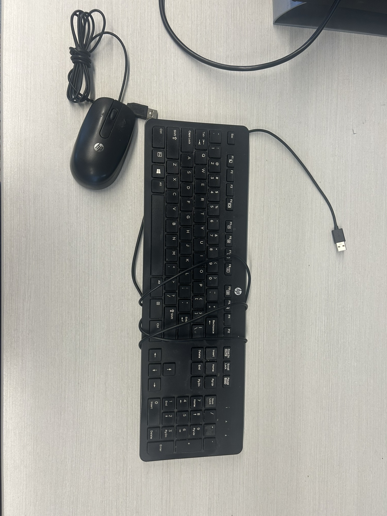 HP keyboard and Logitech mouse, wired