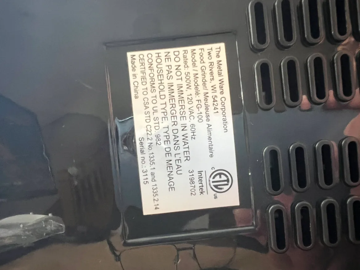 Nesco 500W Electric Meat Grinder Sausage Maker image indicator(4)