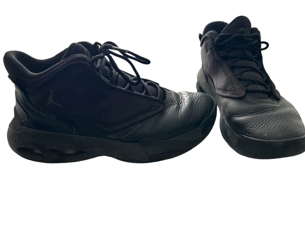 Air Jordan 11 Retro image indicator(2)