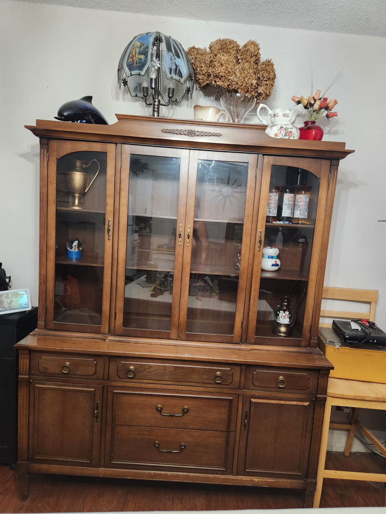 Solid Wood Hutch - photo 4