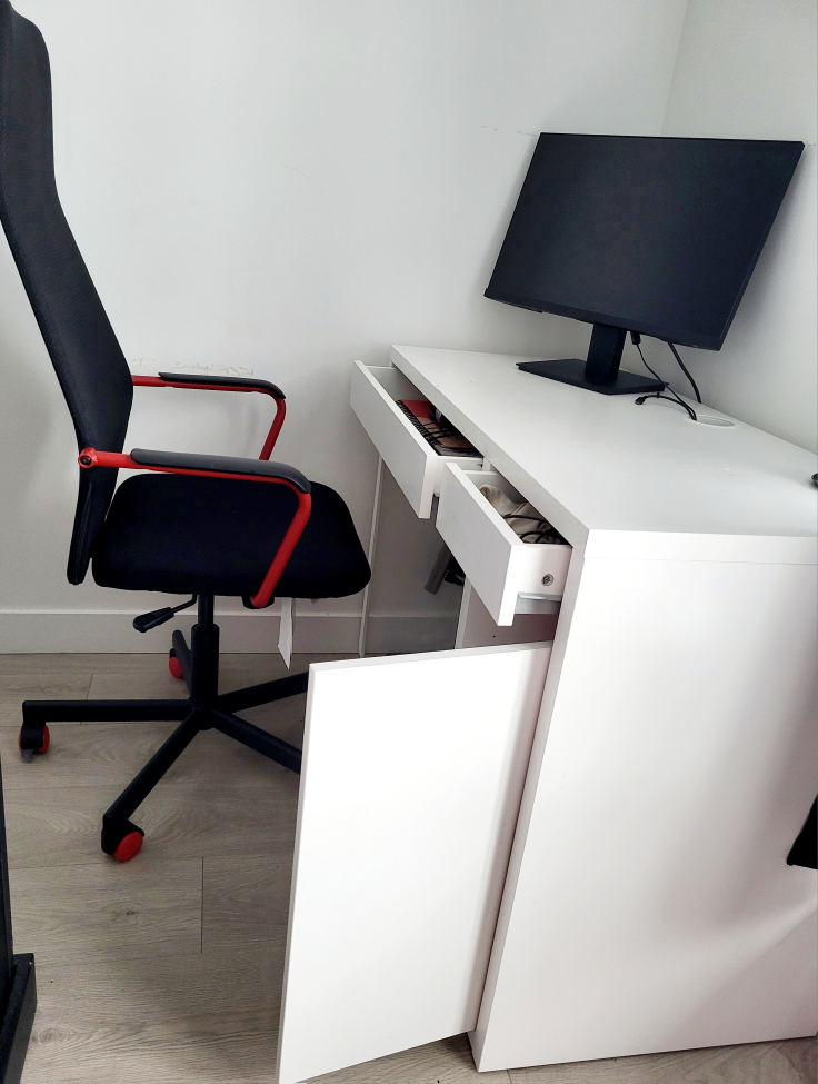 Ikea White Computer Desk (MICKE)