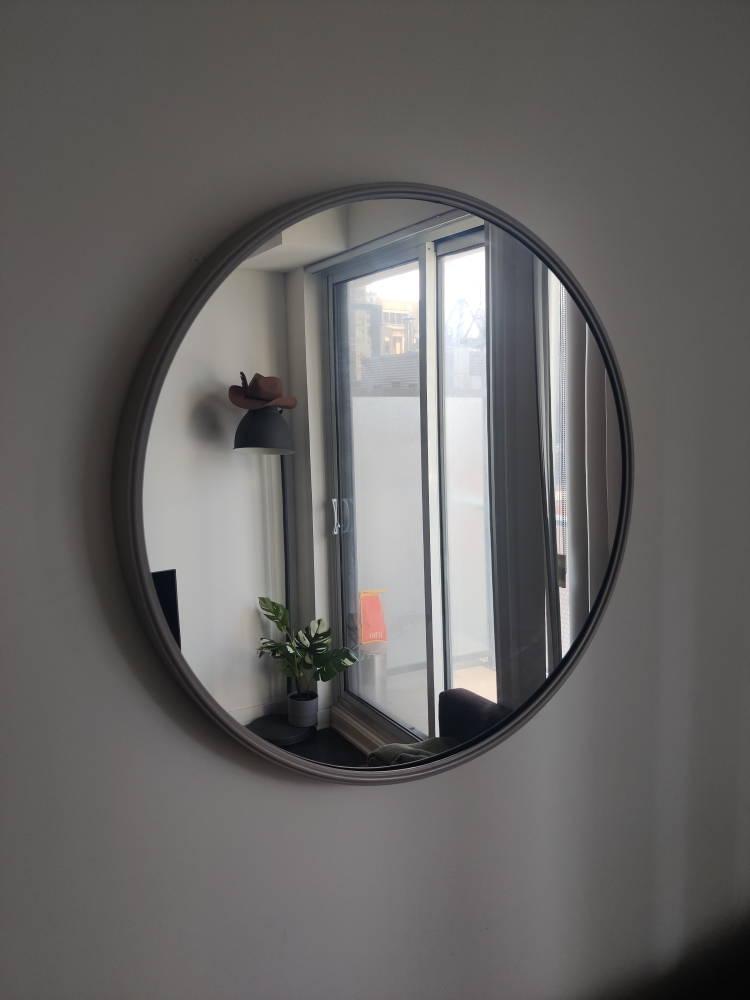 Round Mirror