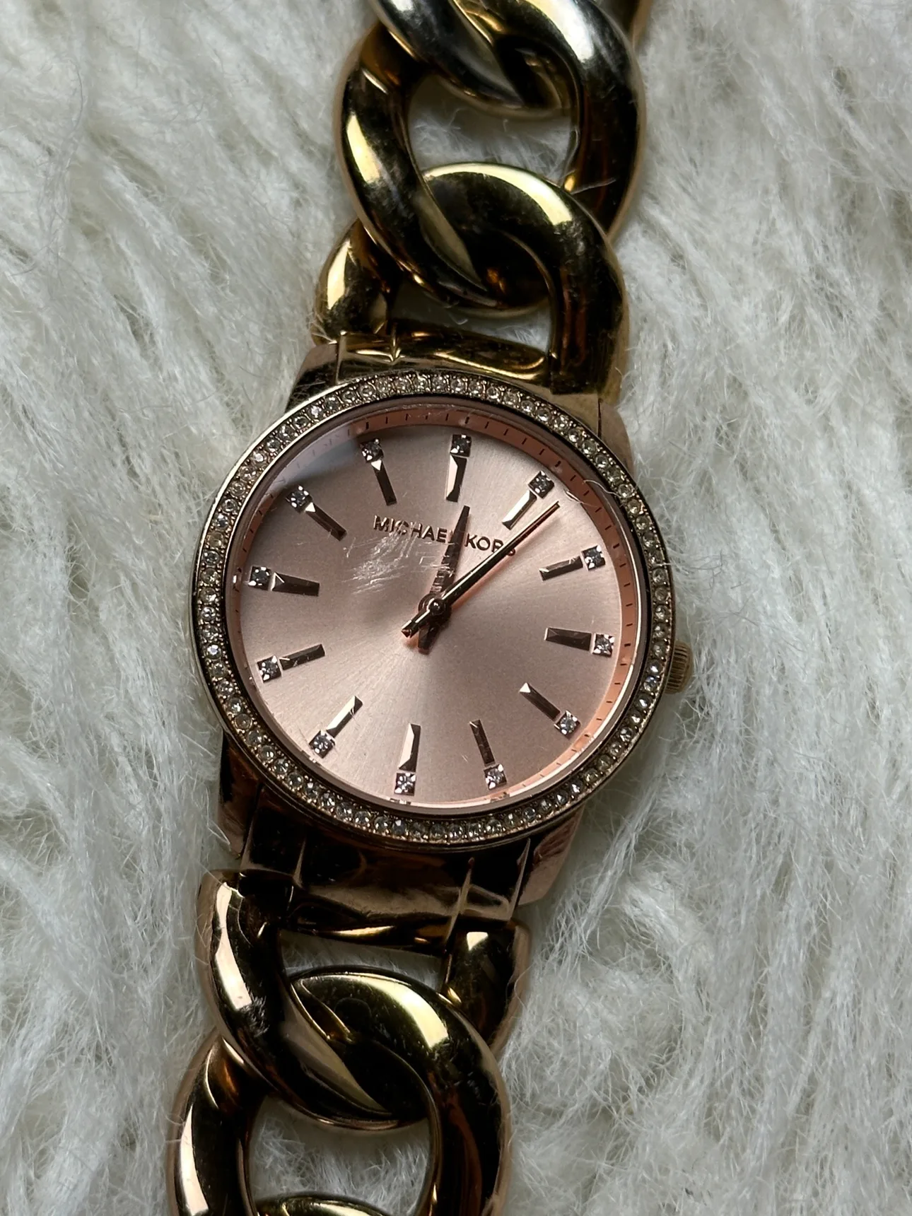 Michael Kors Watch image indicator(4)