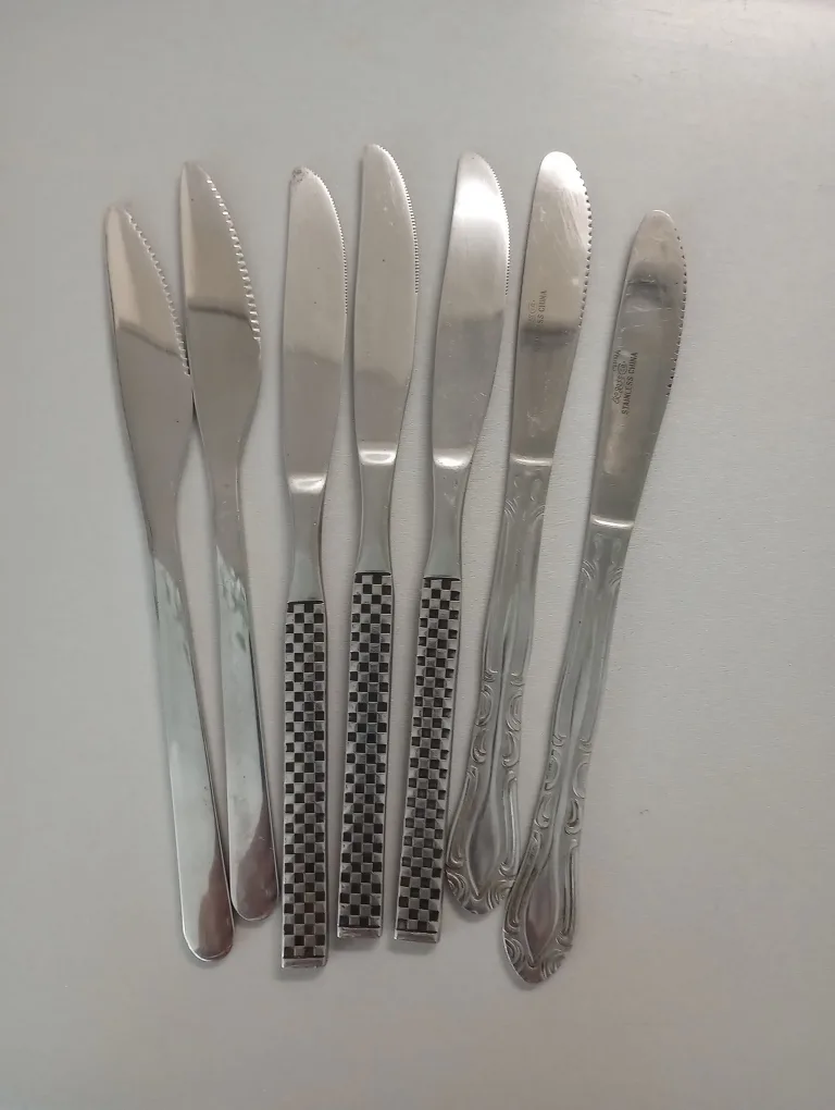 Set of 6 Stainless Steel Knives thumbnail