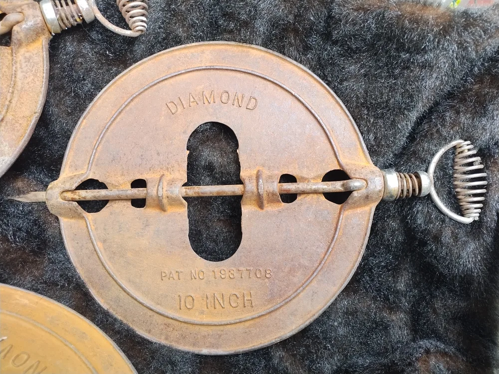 Antique Cast Iron Stove Dampers image indicator(4)