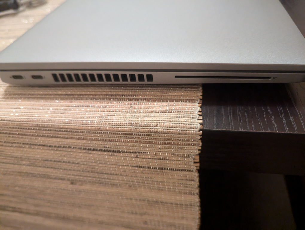 Dell Latitude 5420 laptop - photo 3
